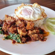 เมนูของร้าน หอมมนต์(เกกีงาม4) พระจอมเกล้าฯลาดดระบัง