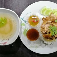 ไก่อบ สลัดสุดติ่ง รสเด็ด(ครัวต้นปอ)