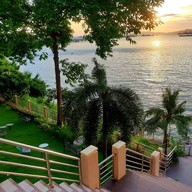 chateau vista serviced apartment