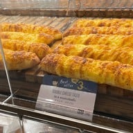 แซง-เอ-ตัวล ดิเอ็มโพเรี่ยม ชั้น 5