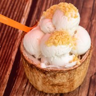 แอ๊วไอติม (กะทิสด)