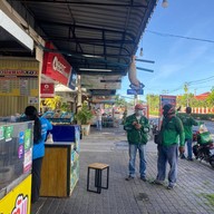 ร้านข้าวต้มเครื่องแม่กลองสูตรโบราณ&อาหารทะเล พิบูลย์สงคราม8นนทบุรี