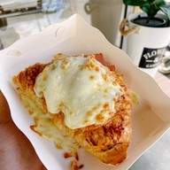เมนูของร้าน ครัวซองต์ Dela croissant Phaholyothin Saphanmai สาขา 13