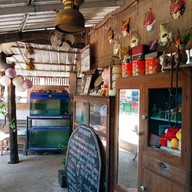 บรรยากาศ โกปี๊เดอเบียร์ กาแฟข้างวัดส่องคบ