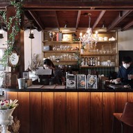 บรรยากาศ DUDE CAFE & BISTRO