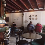 บรรยากาศ DUDE CAFE & BISTRO