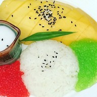 NoirNoir นัวนัว สุทธิสาร