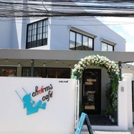 หน้าร้าน Charms cafe’