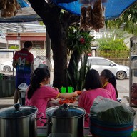 ร้านส้มตำหน้าหอ (เจ้เอียด)