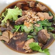 บลูก๋วยเตี๋ยวหมูตุ๋น&คอฟฟี่กาแฟสด .