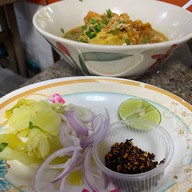 ร้านร่ำรวยก๋วยเตี๋ยว