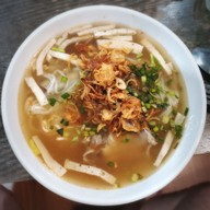 เมนูของร้าน ก๋วยจั๊บญวน สวนพลูซอย3