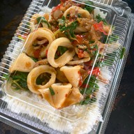 ก๋วยเตี๋ยวไก่มะระเนินทราย ปากซอยเนินทราย