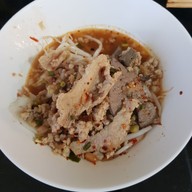 เมนูของร้าน ก๋วยเตี๋ยวตรอกโรงหมู สาขา 1