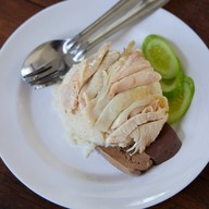 ร้านมันส์ไก่ มทส.ประตู 1