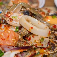ร้านยำ3แสบแซ่บเวอร์ สระแก้ว