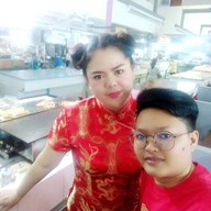 ขนมเบื้องร้านการ์ตูนในตลาดเทศบาล