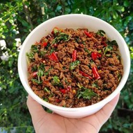 กะเพราพริกแห้ง /  Boww Restaurant ซอย7