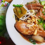 สบายสบาย ข้าวหน้าไก่ตุ๋น