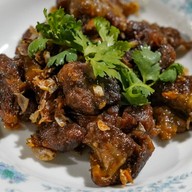ก๋วยเตี๋ยวเนื้อหลังบ้าน -