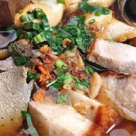 ก๋วยจั๊บเครื่องแน่น ประตู 6