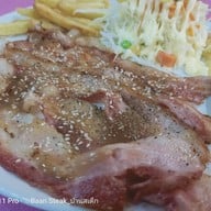 บ้านสเต็ก ถนนพระเทพ