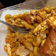 ร้านใบกะเพรา by เจ๊ติ๊ก มีสาขาเดียวจ้า (ตลาดโชคพิชัย)