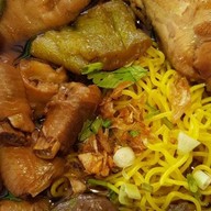 ร้ายก๋วยเตี๋ยวแพรวา (15.51)