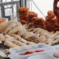 ข้าวมันไก่เจ๊แคท