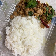 กะเพราพริกแห้ง by แพร