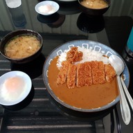 เมนูของร้าน Mu’s Donburi (มิว ดงบูริ) ข้าวแกงกะหรี่ ข้าวหน้าเนื้อ Tonkatsu