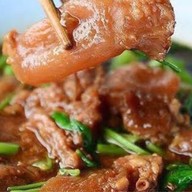 ก๋วยเตี๋ยวไฮโซ