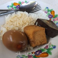 เมนูของร้าน บ้านข้าวแกงป้าโหน่ง ชุมชนวัดใหญ่