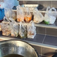 บรรยากาศ บ้านข้าวแกงป้าโหน่ง ชุมชนวัดใหญ่