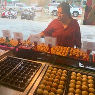 ทาโกะยากิ by ดาวนี่@สามโคก (หน้าเซเว่น)