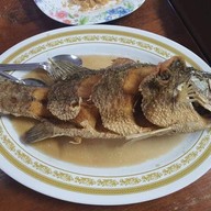 เมนูของร้าน โอฬารอาหารทะเล สมุทรสงคราม