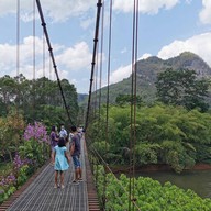 วัดเขาพัง สะพานแขวน