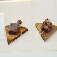 CASA BLANCA เทเวศร์