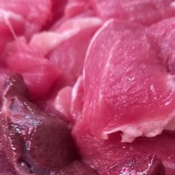 ร้านน้อยหน่าหมูตลาดศูนย์