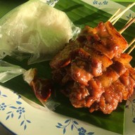 ร้านหมูปิ้งกาดต้นพยอม2 (เจ้าเก่า)