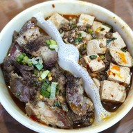 ร้านหล่อเหลา ทองหล่อ11