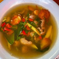 เมนูของร้าน ลาบอุบลป๋าอ๋อย