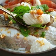 กะเพราคุณย่า