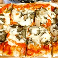 The Pocket (Roman style Pizza)