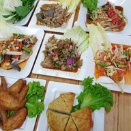 ยำนัวร์ ท่าช้าง