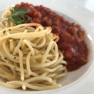 ครัวคุณยายขันทอง by โรงแรมเฮือนขันทอง