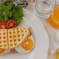 ครัวคุณยายขันทอง by โรงแรมเฮือนขันทอง