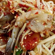 ร้านลาบสามหนุ่ม (หมูจุ่มสุขสันต์2)