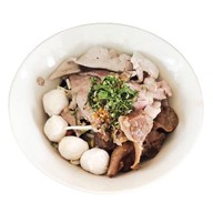 ก๋วยเตี๋ยวเรือเหล็ก ศาลากลาง
