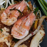 ผัดไทยรสเจ็บ (คาเฟ่เดอแฟง)  บางบอน